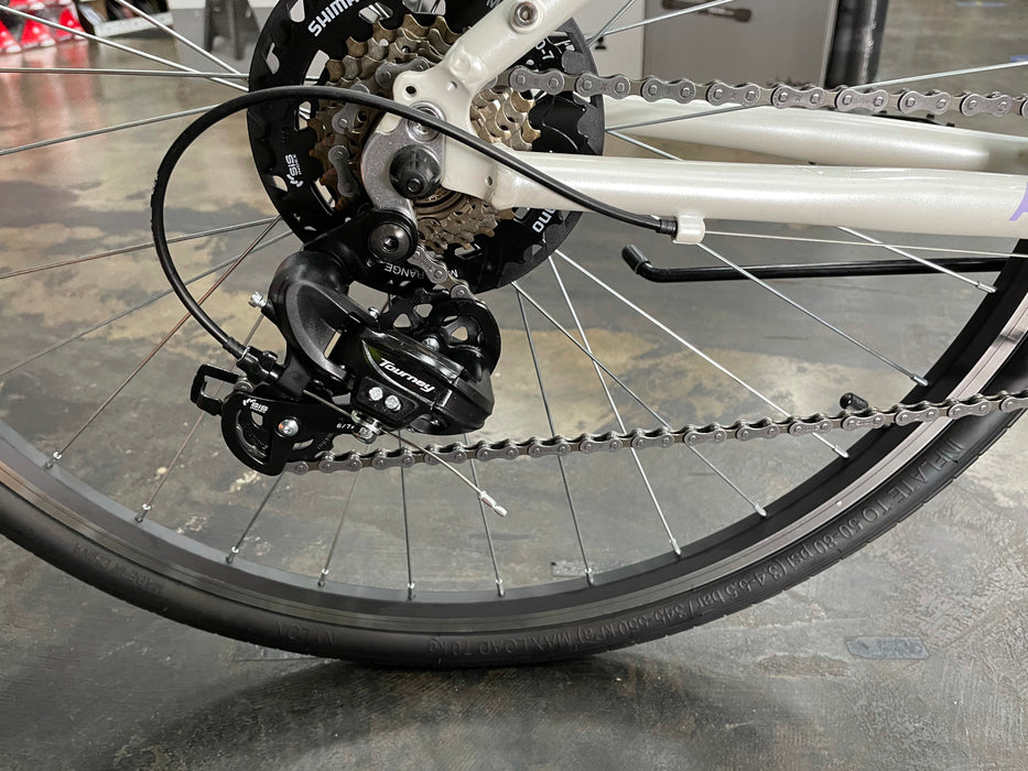 Retrospec Atlas Step-Thru Comfort Hybrid Bike Shimano Tourney - White 2022